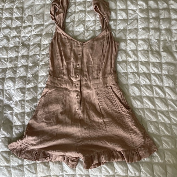 Urban Outfitters Pink Ruffled Jumpsuit Sleeveless Design - Picture 2 of 8